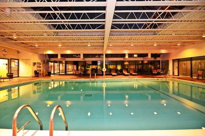 Ramada By Wyndham Buffalo Downtown Εξωτερικό φωτογραφία
