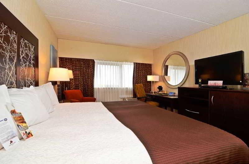 Ramada By Wyndham Buffalo Downtown Εξωτερικό φωτογραφία