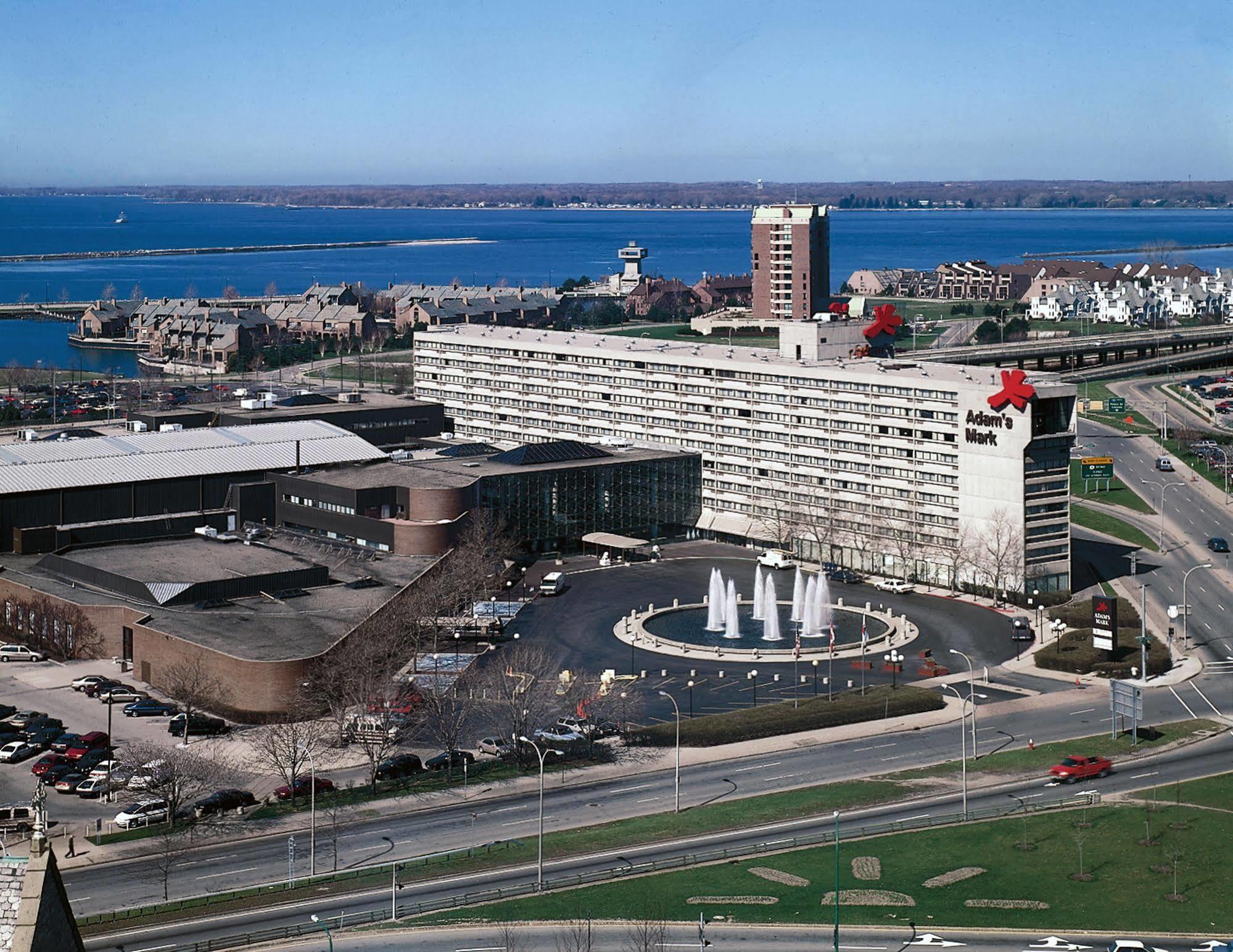 Ramada By Wyndham Buffalo Downtown Εξωτερικό φωτογραφία