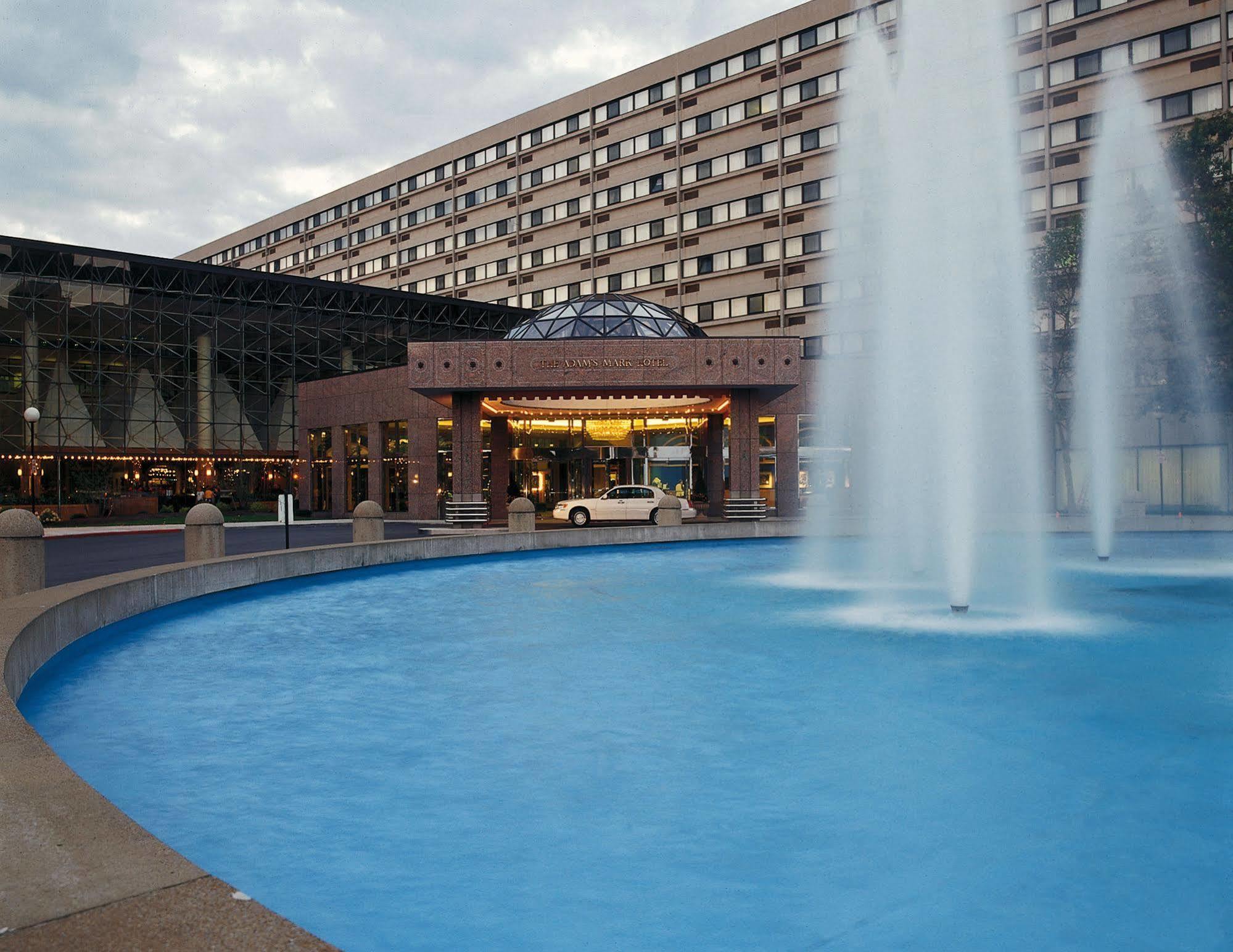 Ramada By Wyndham Buffalo Downtown Εξωτερικό φωτογραφία