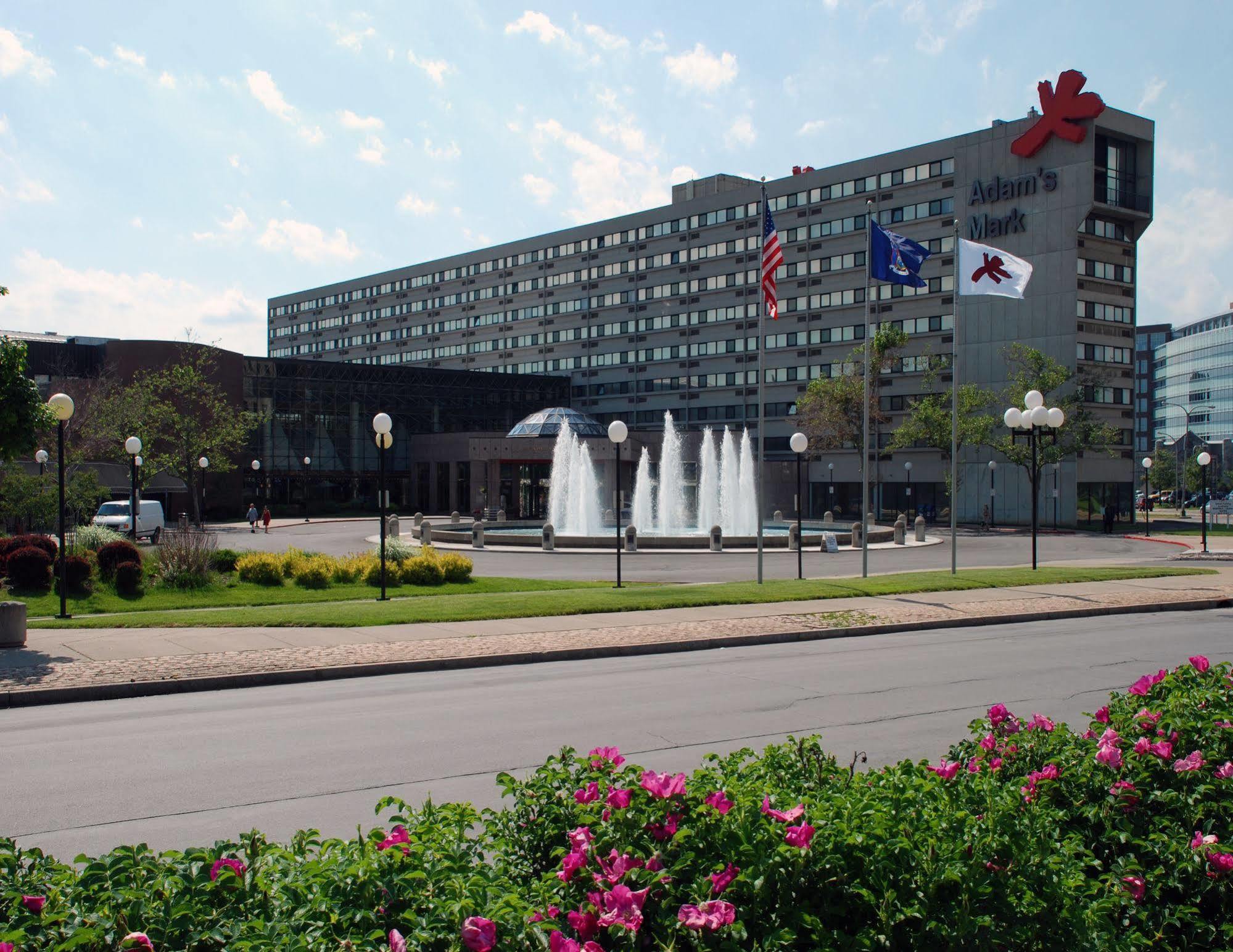 Ramada By Wyndham Buffalo Downtown Εξωτερικό φωτογραφία