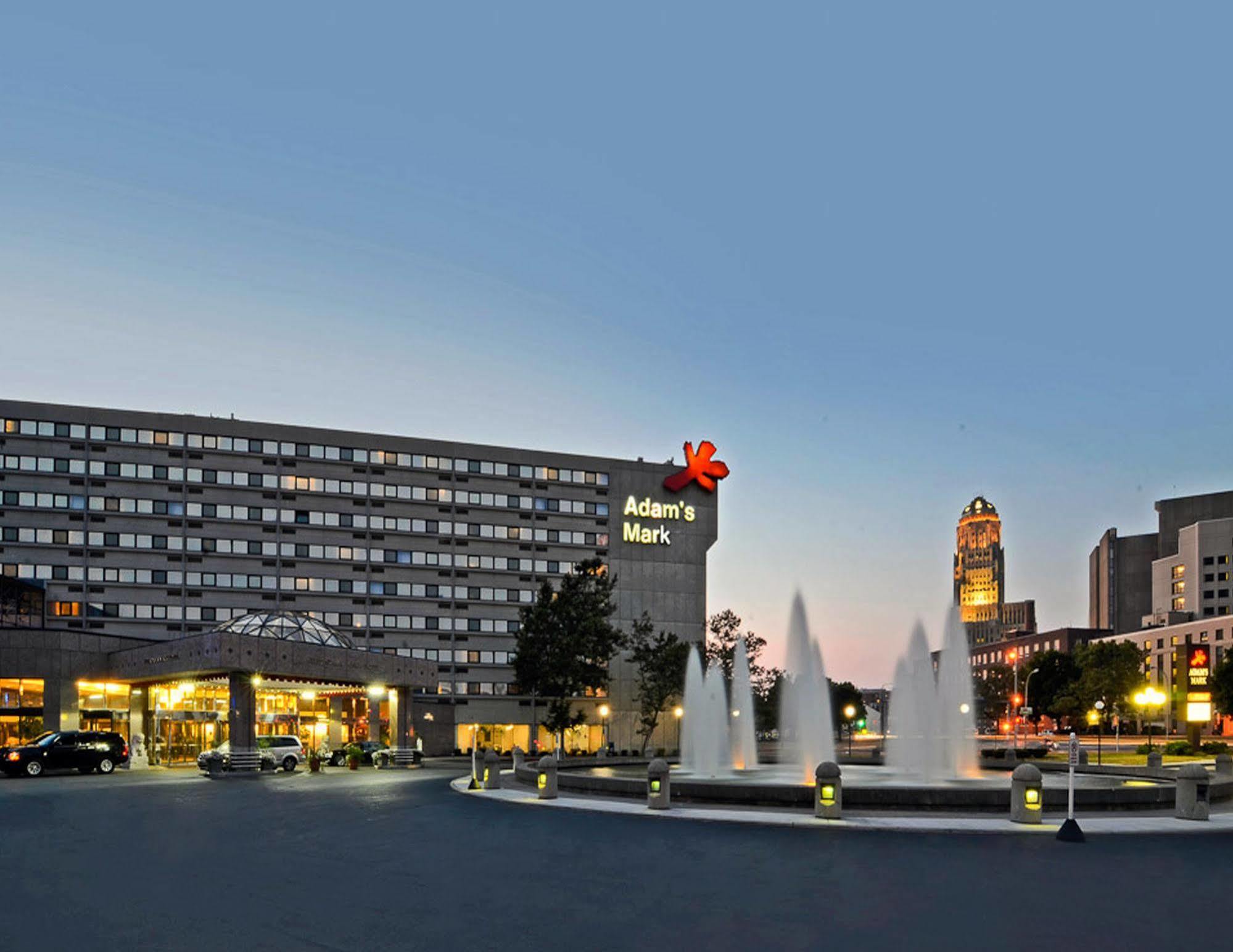 Ramada By Wyndham Buffalo Downtown Εξωτερικό φωτογραφία